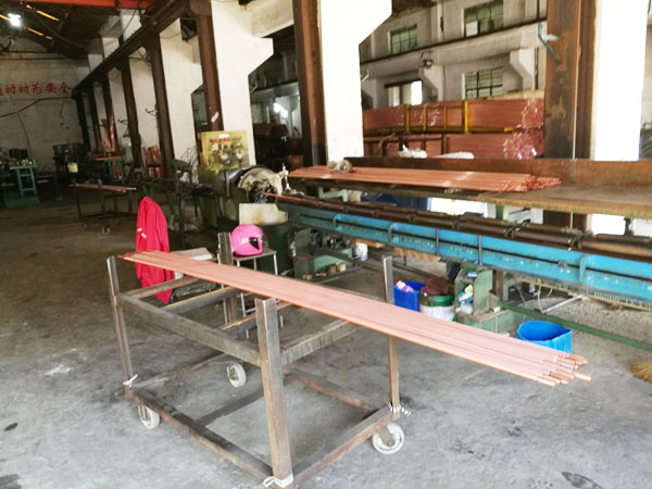 銅管翅片加工、調(diào)直設(shè)備